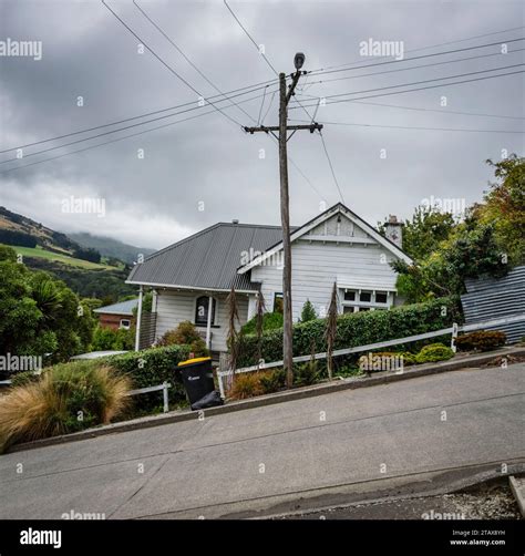 Baldwin Street, Dunedin, New Zealand, Steepest street in the world ...