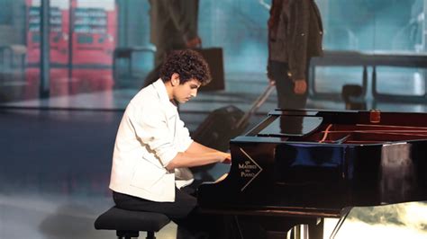 Rayane, vainqueur de La France a un incroyable talent : 