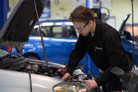 Mécanique automobile - École des métiers spécialisés de Laval