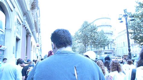 Zombie Walk Marseille 2012 La marche - YouTube