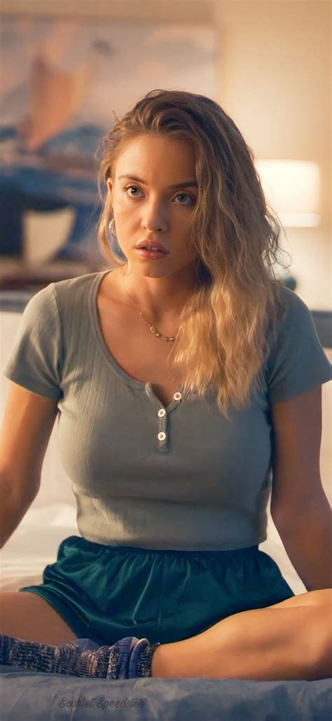 Sydney Sweeney as Olivia Mossbacher in The White Lotus in 2025 ...