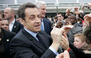 Vidéo: Sarkozy ne s'excuse pas