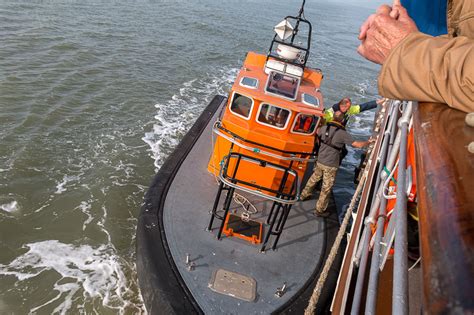 Pilot Boat on the River Thames,... © Christine Matthews cc-by-sa/2.0 ...