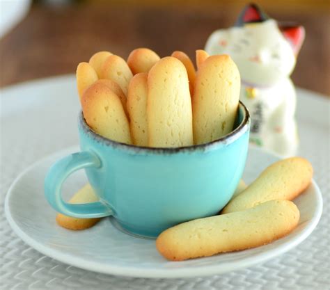 Cat Tongue Cookies Cat's Tongue Cookies (Língua De Gato)