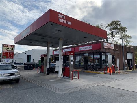 Fred's Gas Auto Services Center, 385 Mystic Ave, Medford, MA 02155