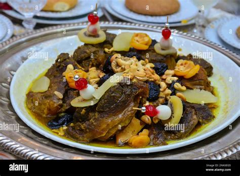 Repas marocain authentique Banque de photographies et d’images à haute ...