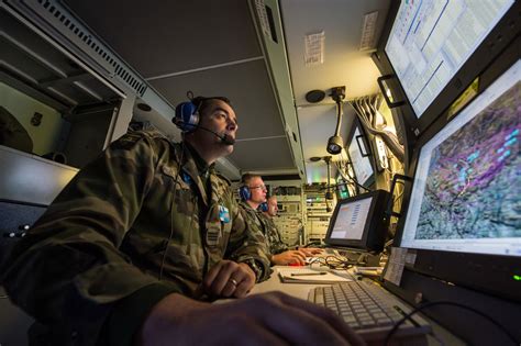 CMD3D : Centre de management de la Défense dans la 3e dimension ...