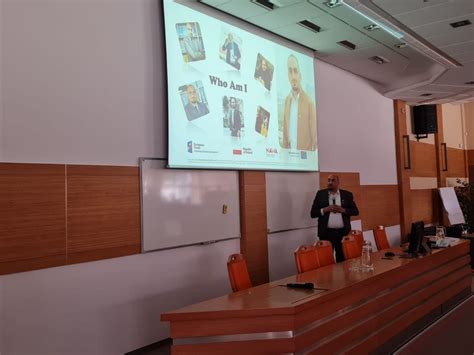 Presenting a seminar on Green Marketing by a lecturer from Cihan ...