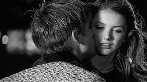 20 Different Types of KISS Styles from around the World | Razones por ...