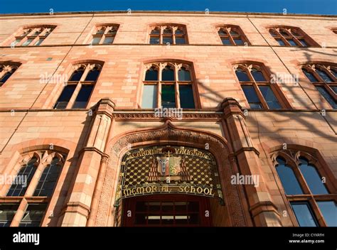 Cardinal vaughan school hi-res stock photography and images - Alamy