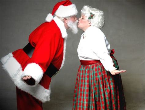 Singing santa claus mrs claus photo gallery – Artofit