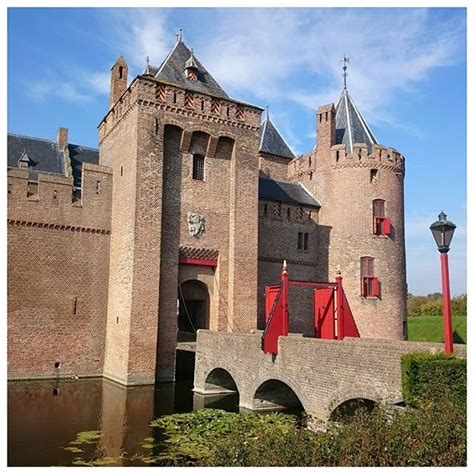 Het Muiderslot. #kasteel #slot #Muiderslot #Muiden #castle | SnapWidget