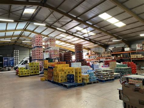 Un grossiste réalise un grand destockage de boissons près de Lyon ...