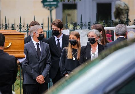 Obsèques de Jean-Paul Belmondo : les adieux en images de ses proches - Elle