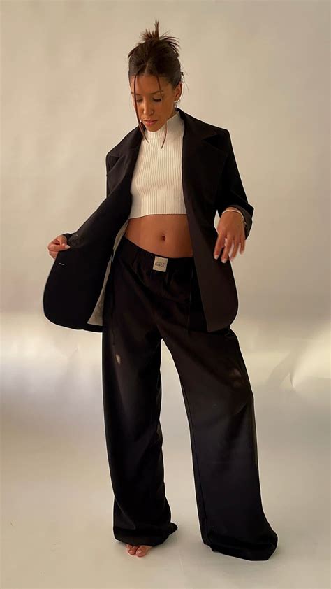 Années 2000 : s'habiller avec un style Y2K | MODE.style