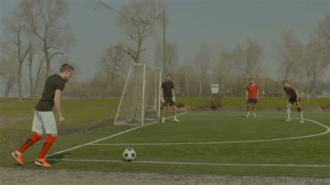 60+ Soccer Ball Hitting Head Stock Videos and Royalty-Free Footage - iStock