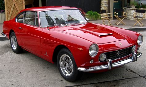 File:1962 Ferrari 250 GTE.jpg - Wikipedia