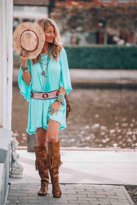 Ibiza style for the bohemian girl ! Ibizabohogirl at her best ...