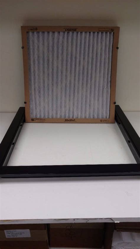 Stratus BLACK Plastic Filtered Air Return w/20