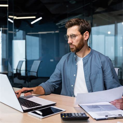 TRAVAIL : Définition, Signification et Synonymes | Le Dictionnaire