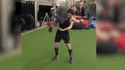 Couple Workout : 17 exercices et challenges à faire en couple