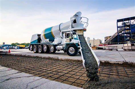 Ready Mix Concrete Vs Site Mix Concrete (15 Differences)