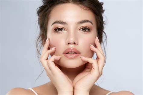 Les 7 conseils pour avoir une jolie peau - R F C O S M E T I C S