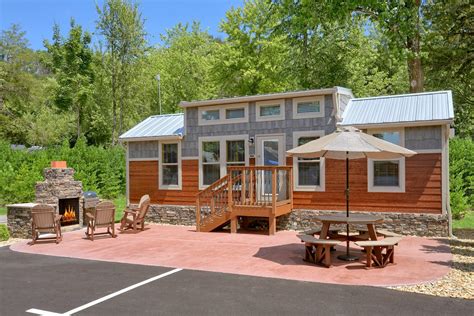 Camping Cabins at Riveredge RV Park | Log cabin rentals, Cabin rentals ...