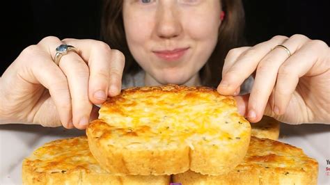SongByrd ASMR - ASMR Cheesy Garlic Toast “BITES ONLY” - YouTube