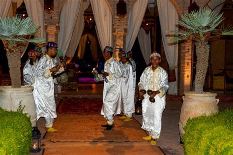 370+ Musicien Marocain Photos, taleaux et images libre de droits - iStock