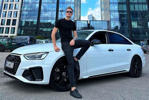 Александр Орловский отзывы: путь от официанта до миллионера - Бізнес ...