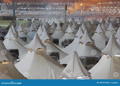 Makkah, Saudi Arabia : Landscape Of Mina, City Of Tents, The Area For ...