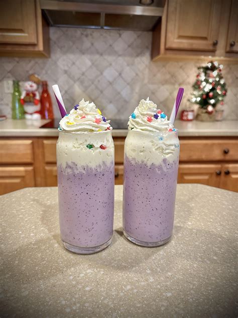 💜Grimace Shake💜 : r/DessertPorn