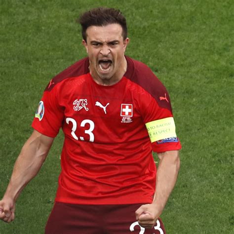 Transferts: c'est officiel, Shaqiri arrive à l'OL | Radio Lac