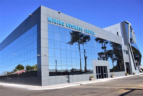 MINING BUSINESS CENTER Mise en place d’un centre opérationnel Covid-19 ...