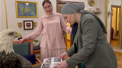 Встреча с Саяной Дудаевой. Музей чеченского театра. - YouTube