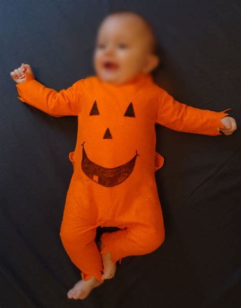 Costume citrouillle pour bébé | Costume citrouille, Costume, Costume bébé