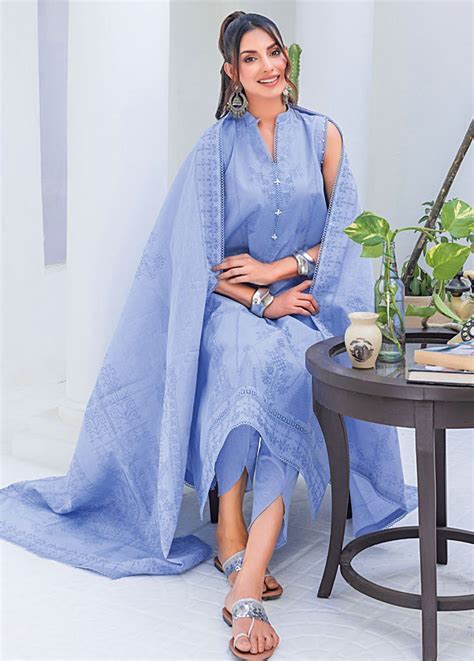 Essential By Gul Ahmed Chambrey Jacquard Suits Unstitched 3 Piece GA24E ...