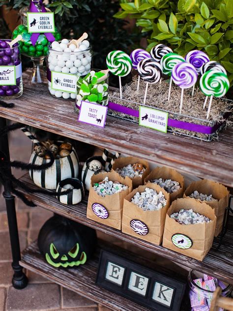 Halloween Trick-or-Treat Candy Station | HGTV