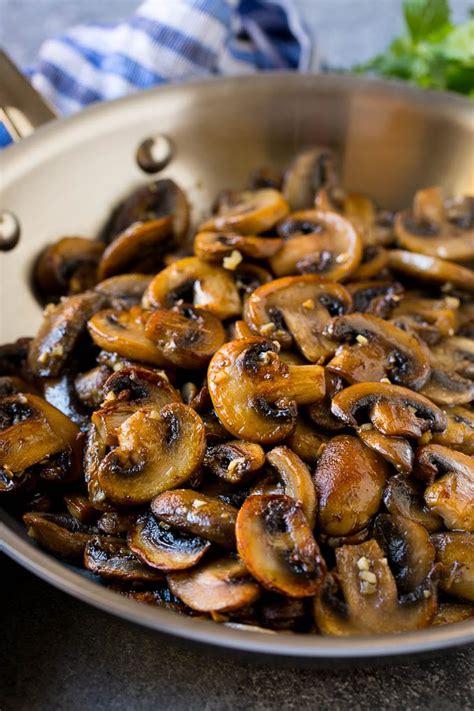 Sauteed Mushrooms in Garlic Butter - Dinner at the Zoo