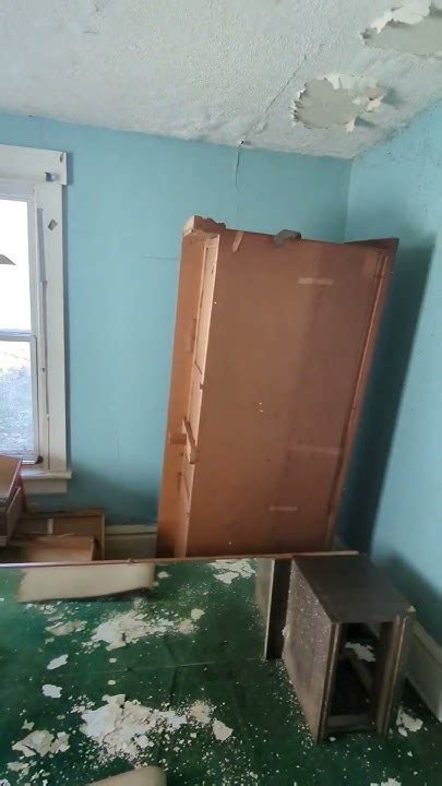 Possible Rental Tour, Worth the Landlord Special? - YouTube