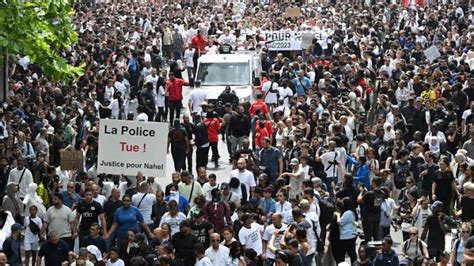 Obsèques de Nahel: le jeune homme inhumé à Nanterre