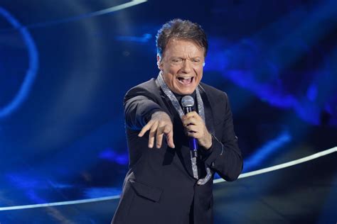 Massimo Ranieri su Rai 1 con Tutti i sogni ancora in volo | iO Donna