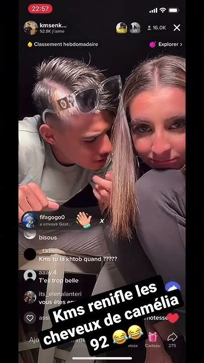 Kms renifle les cheveux de camélia 92 en plein live 😂😂