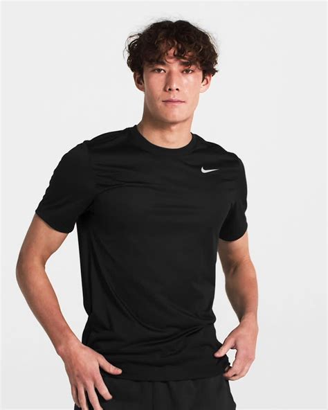 Nike Dri-FIT Men's Fitness T-Shirt. Nike IN
