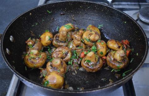 Sauteed mushrooms with garlic | Garlic mushroom | How to make garlic ...