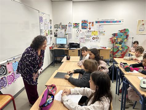 Les élèves du primaire découvrent l’espagnol ! | Lycée Franco ...