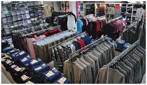 Grossiste textile à Toulouse : vêtements et habillage homme