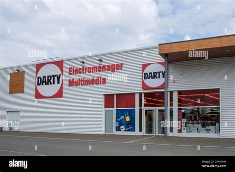 DARTY Front Store Facade of french Shop with Logo Signage in Fleche ...
