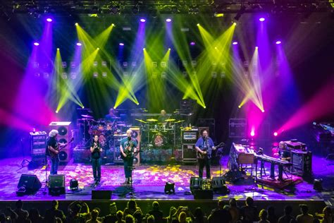 The Infamous Stringdusters - Get 'em while they're HOT 🔥🔥🔥🔥🔥 Downloads ...